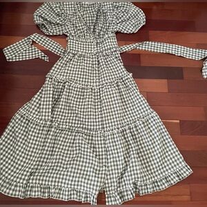 Springtime Brooklyn green and white gingham dress.